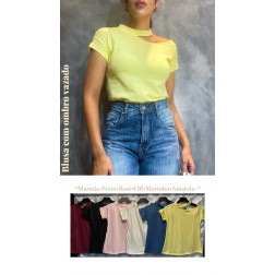 Blusa de manga com ombro vazado